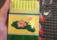 钻石荷花香烟多少一包,品味奢华，价格几何？